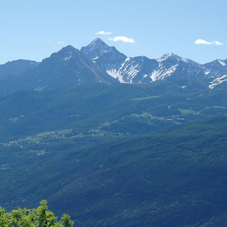 Le Vieux Noyer - Appartamenti Al Verde Villaggio Di Rumiod Saint-Pierre Bagian luar foto