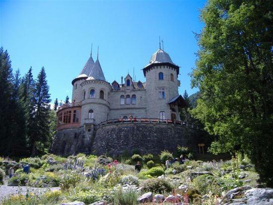 Le Vieux Noyer - Appartamenti Al Verde Villaggio Di Rumiod Saint-Pierre Bagian luar foto