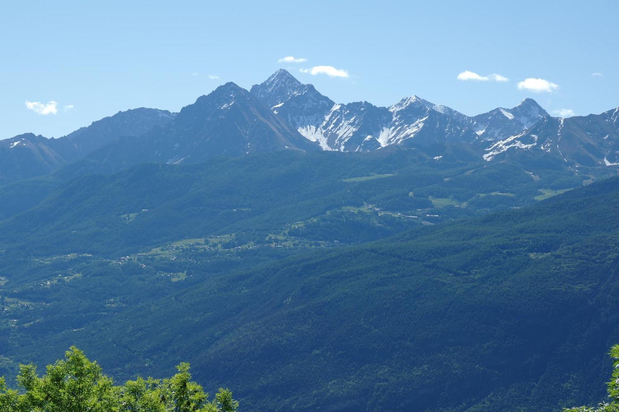 Le Vieux Noyer - Appartamenti Al Verde Villaggio Di Rumiod Saint-Pierre Bagian luar foto